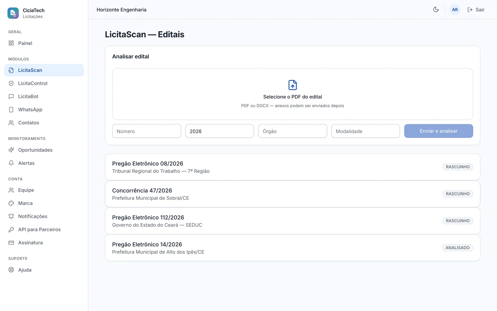 Tela de editais do LicitaScan com envio de PDF e lista de editais